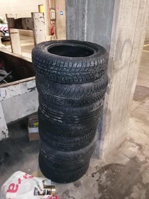 6 pneus usagés 